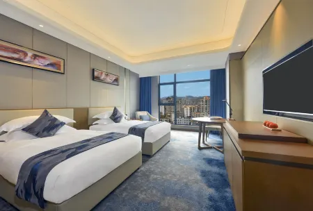 Ramada Plaza by Wyndham Dongxing Citycenter