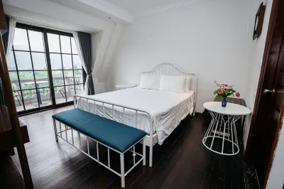 Paradise Soc Son Resort Hotels in Pho Yen