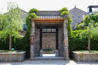 Qianshi Hostel - Pools
