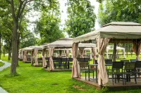 Taiping Lake Forest Chalet Hotel - breakfast