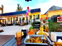 Gongliu cloud picture story homestay