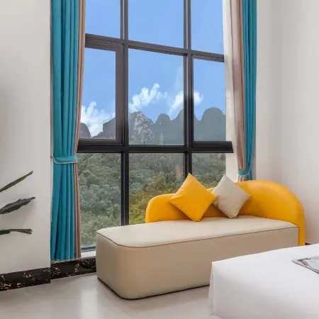 Jinyuan City Apartment Hotel (Hechi Vocational Education Center Branch)