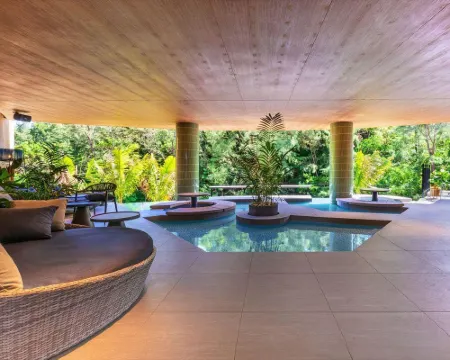 トゥインラインホテルやんばる沖縄 名護のホテル