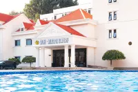 The Beidaihe Tiger Rock Resort Hotels in Pingshuiqiao Park