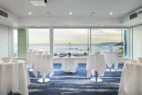 Noah's on the Beach Hotels in Newcastle East