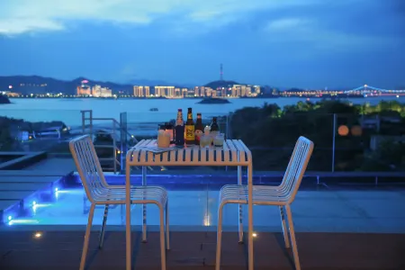 Gulangyu Nianshan Ten Mile Sea View Homestay (Sanqiu Tian Wharf Branch)