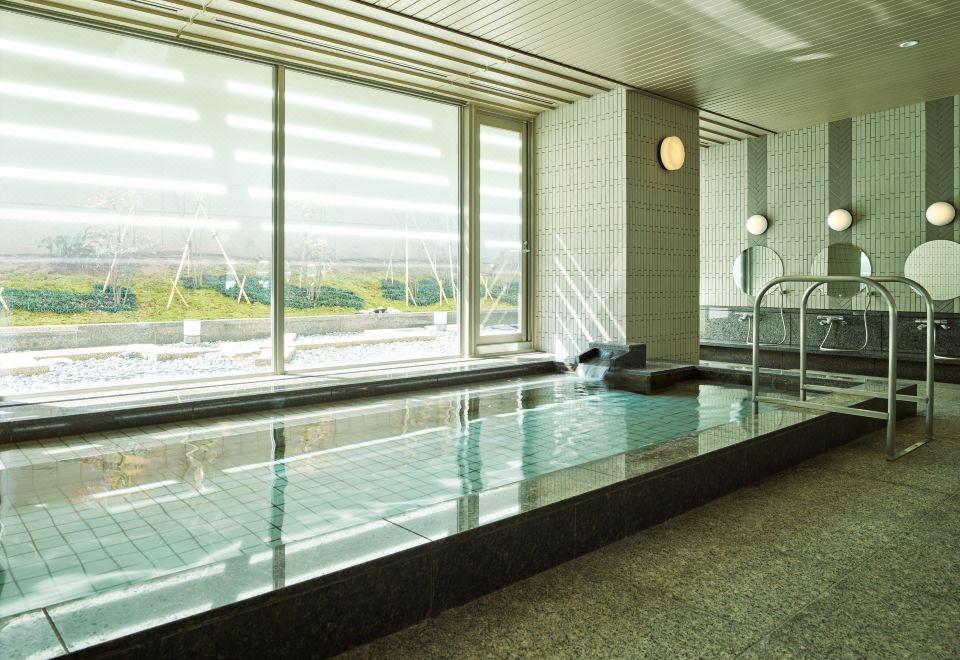 2. 미쓰이 가든 호..