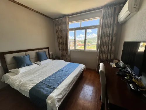 Bangkok Business Hotel Hotels in Zamthang County