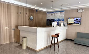 Mengcheng Blue Moon Intelligent Hotel