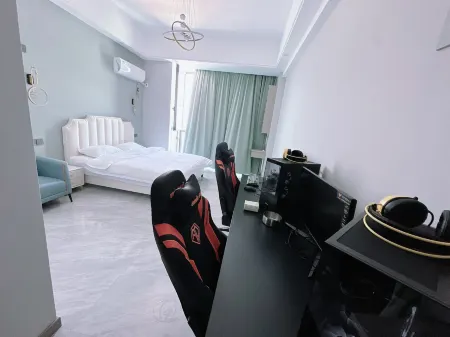 Max E-sports Apartment (Gaochun Baolong) Отели рядом с достопримечательностью «Gaochun Old Street»