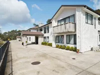 Alpaca Manor Hotels near QBE Stadium Function Centre