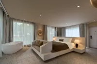 米拉·在野外民宿