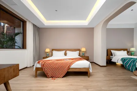 Gulou Li Homestay Luoyi Ancient City Lijingmen Cross Street Branch