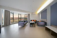 Yeste International Hotel (Yingjiang Bus Passenger Station) - balcone