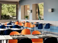 Holiday Inn Express MILAN - MALPENSA AIRPORT by IHG - sarapan