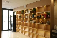 Sugar Cubes Hotel (Xincai Yigao) Hotels in Xincai