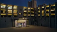Zunyue ZROYAL Designer Hotel Hotels near Qingshan Park