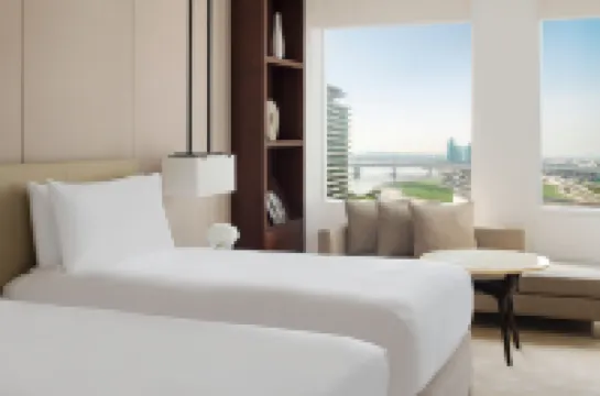 InterContinental Hotels DUBAI FESTIVAL CITY by IHG