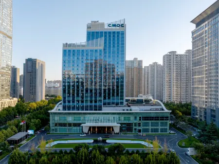International  Hotel.LuoYang