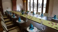 Three Gorges giraffe Park's Hotel - breakfast