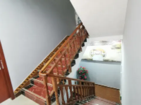 Yijia Hostel