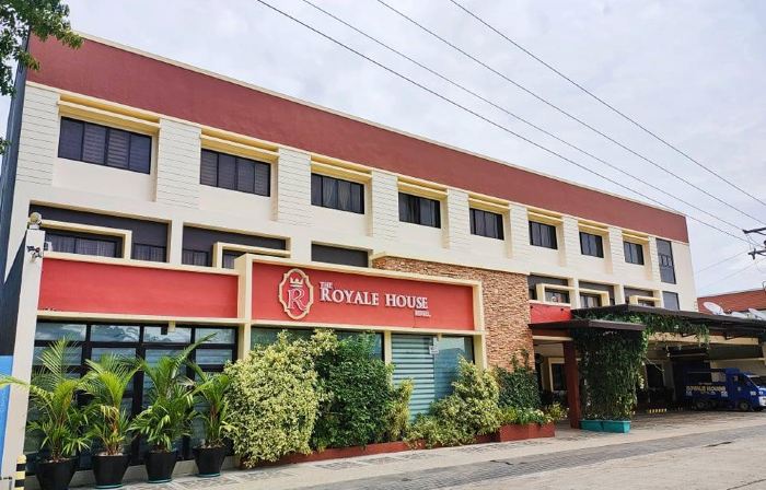 Royale House Hotel Davao powered by Cocotel