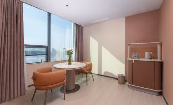 Orange Hotel(Nanjing Xinjiekou Deji Square Branch)