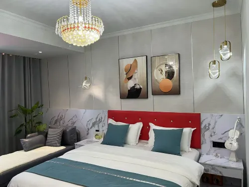 Yiyang Hongyuan Hotel