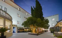 MOSHANG Elegant Residence Mei Homeland Art Hotel (Shanghai Hongmei Road Branch) Hotels in Shanghai