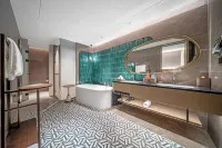 Yanguan Music Lead Vocal Resort Hotel - balcony