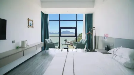 Chicken Mountain Seaside Homestay Отели рядом с достопримечательностью «Baima'ao»