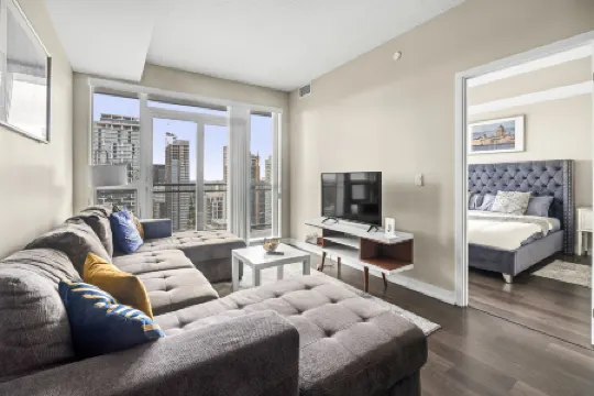 Modern Lillian St Apartments by Globalstay