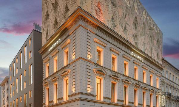 Pullman Budapest