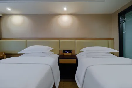 Siji Lanting Hotel (Cangzhou High-speed Railway Station Southwest Business & Trade City Branch) Отели в г. Лучжоу