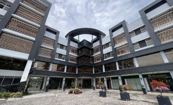 Dreamweavers Hotel by RedDoorz