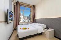 Longqing Business Hotel