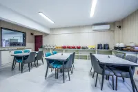 Aifeel Hotel (Yangquan Beishan Park Binhe New World Commercial Plaza) - Evcil Hayvan Kabul Edilen Alan