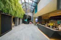 Blossom House Yangzhou Lakeside