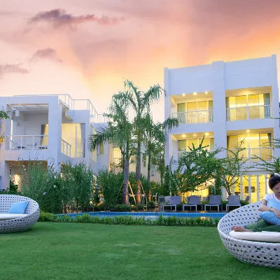 Verano Beach Villa Отели рядом с достопримечательностью «Пляж Чао-Самран»