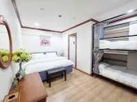 Vintana Siam Bangkok Hotel Hotels near Debsirin School