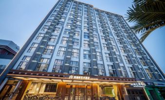 Qingdao Legato Art Hotel