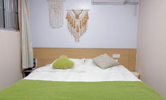 Weihai Shuwang Boutique Hotel (Weigao Plaza Branch)