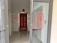 Family style suite homestay (Luohe Rongchuang Zhiguang Branch)