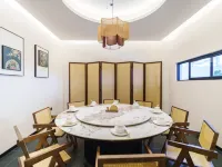 Jiqingshanshuijian Hot Springs Resort Hotel Hotels in Markam