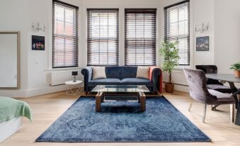 Elegant Mayfair Apartment