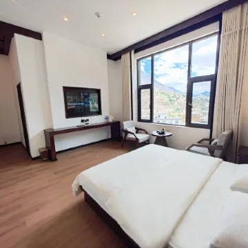 Deqin Zongyam Mountain Residence