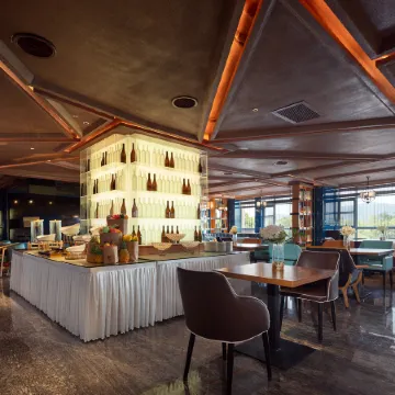 Changsha IFS • International Finance Center Exotic Impression Hotel (Wuyi Square Branch) Отели рядом с достопримечательностью «Orange Island»