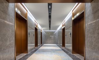 Wuhan Zhiren Homestay (Qingyuzui Subway Station)