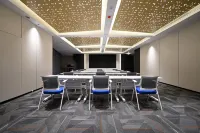 Heguang ALIENSPACE Esports Hotel (Xiangshan Bus East Station Bolang Harbor City Branch)