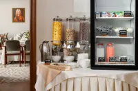 Budapest Hotel - breakfast